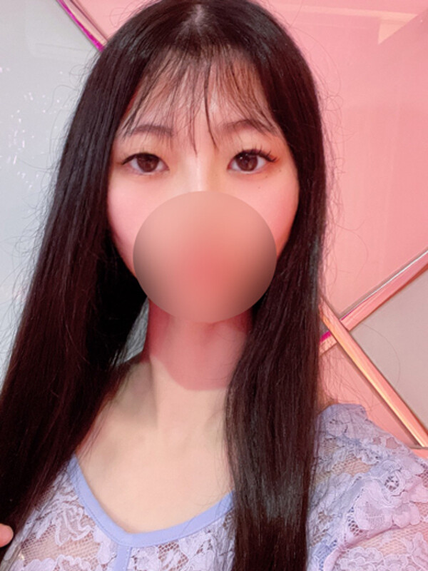 新人うみか