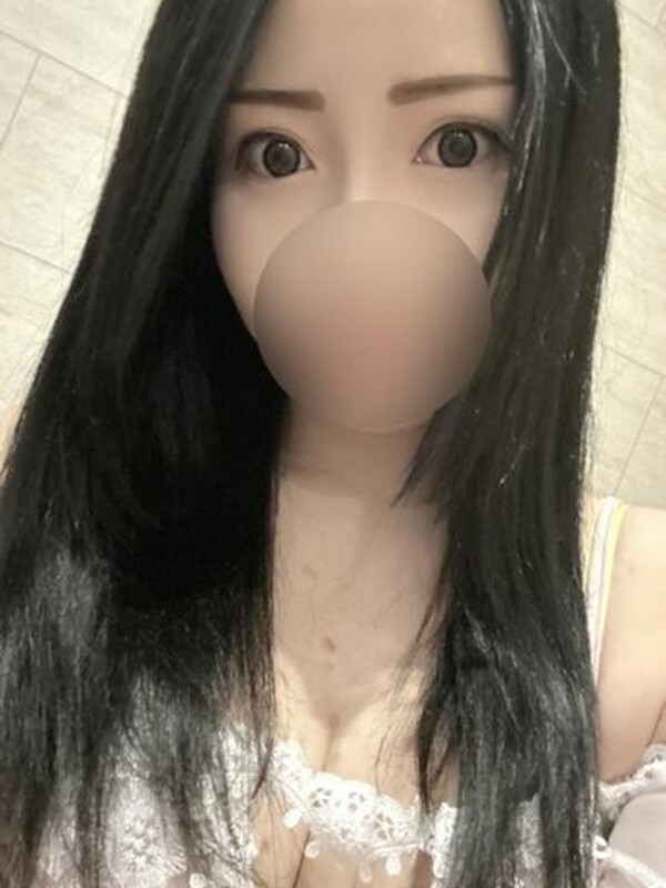 新人　なつき