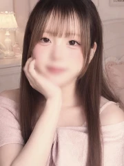 新人みこ(20)