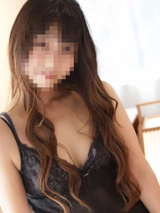 三橋えりな(37)