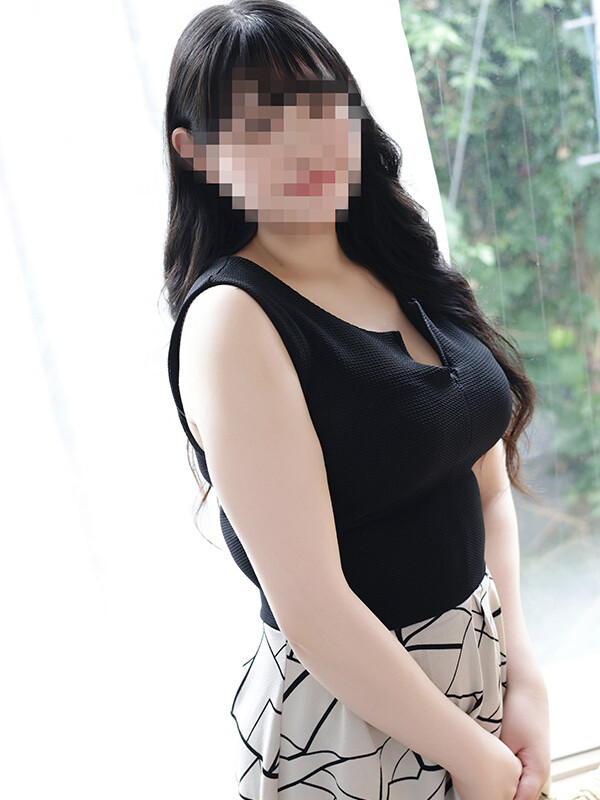 倖田りん(26)
