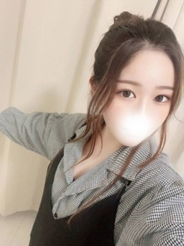 草間 しおん(27)