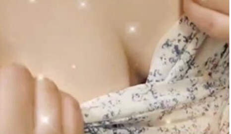 ゆかりちゃんの谷間♡