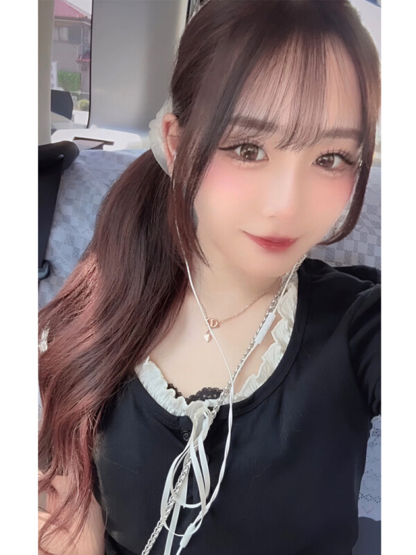 あい(19)