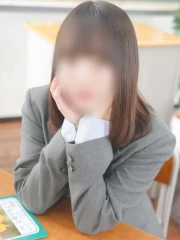 ももな(19)