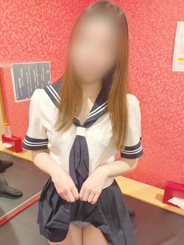 あき(24)