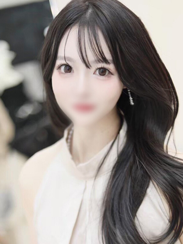 ゆりな