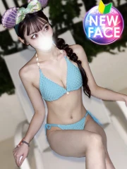 れい(21)