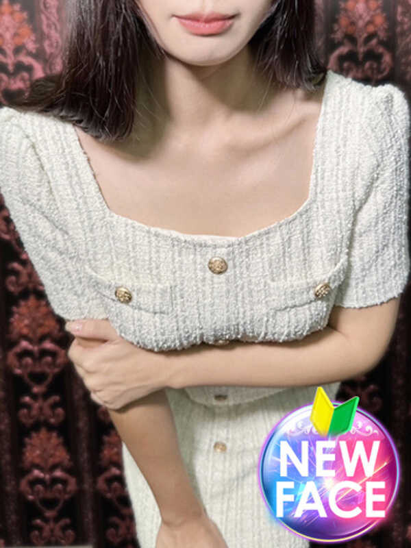 もえな(20)