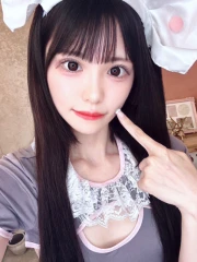 めい(21)