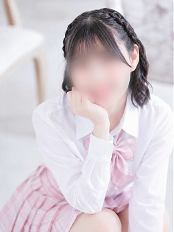 ももな(18)