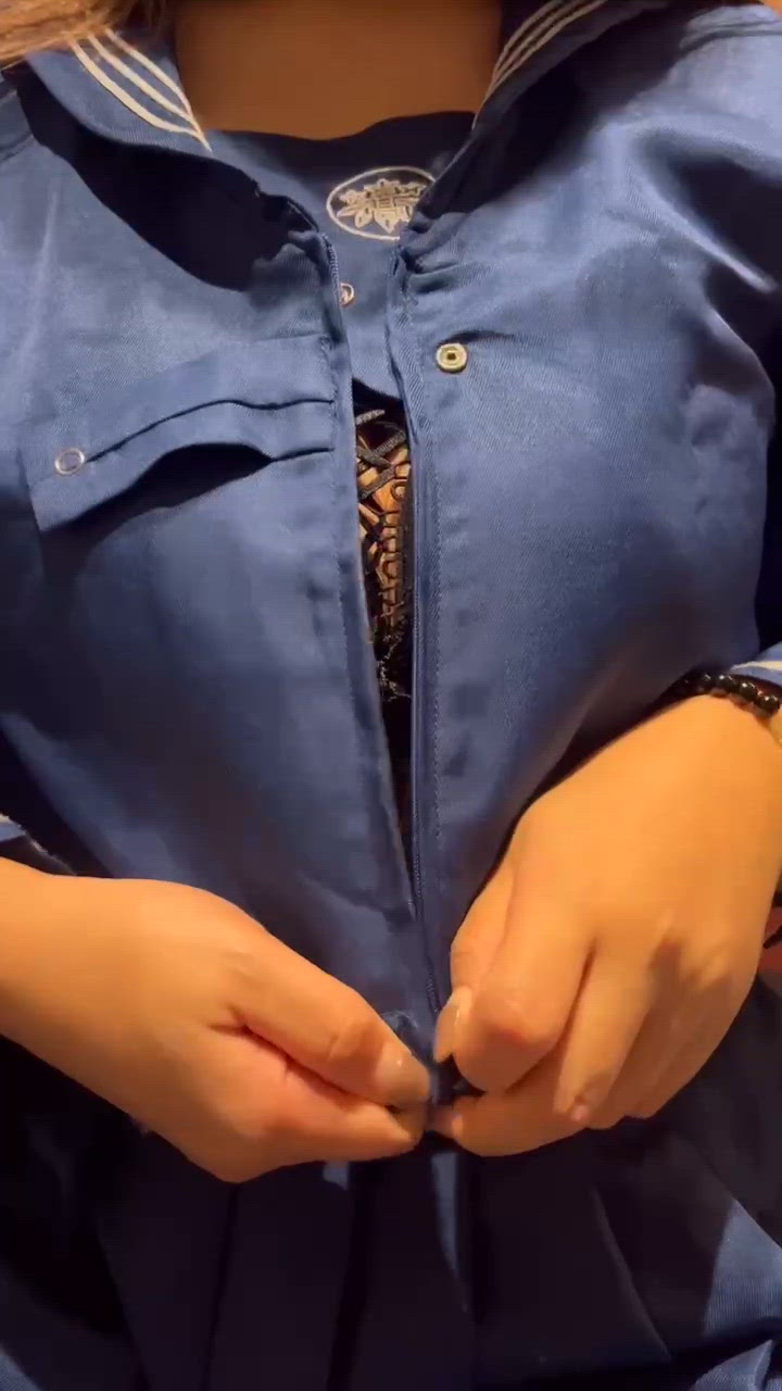 コスプレでピンクローター動画♪
